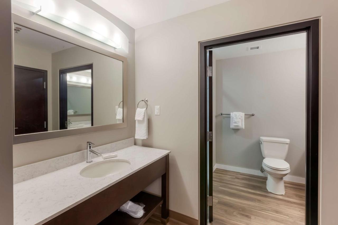 Best Western Premier Northwood Hotel Timmins Eksteriør billede